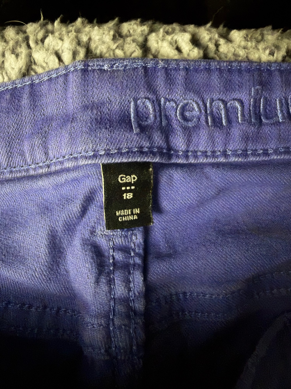 GAP Women's Vibrant Purple Ankle Straight Crop Pants - Picture 2 of 3